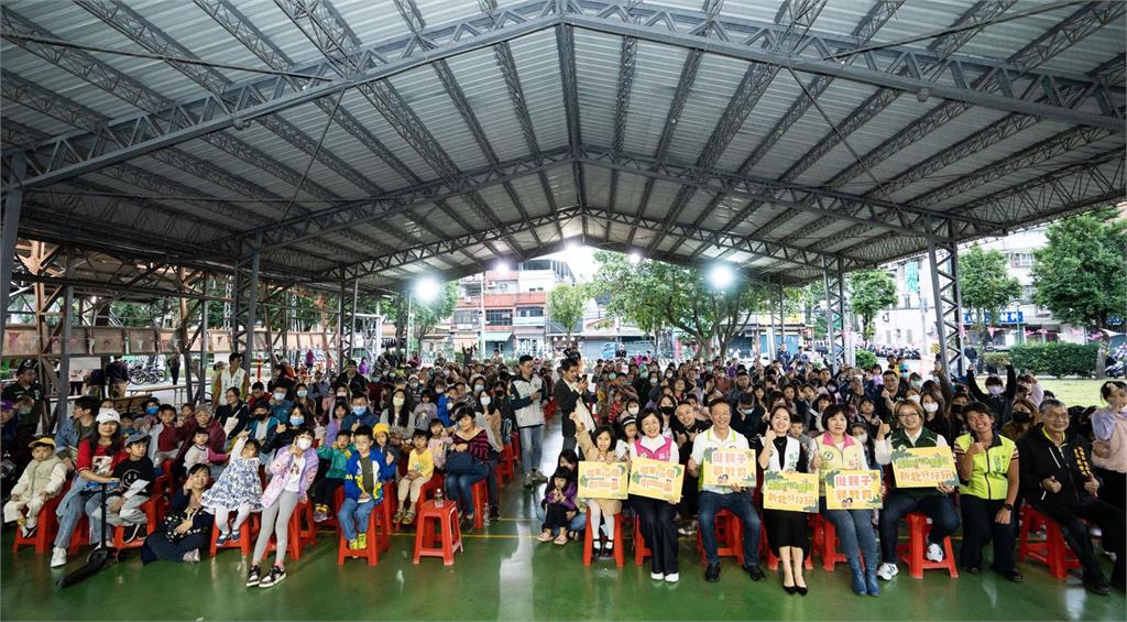 快新聞/劇團FUN瘋日板橋登場600人同樂 蘇巧慧:團結黨公職服務新北