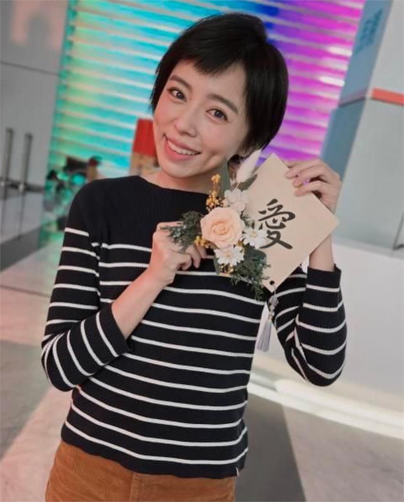 「艾成回來了」胡嘉愛揭離奇感應 曝「他有去看其他人」:我沒怪力亂神