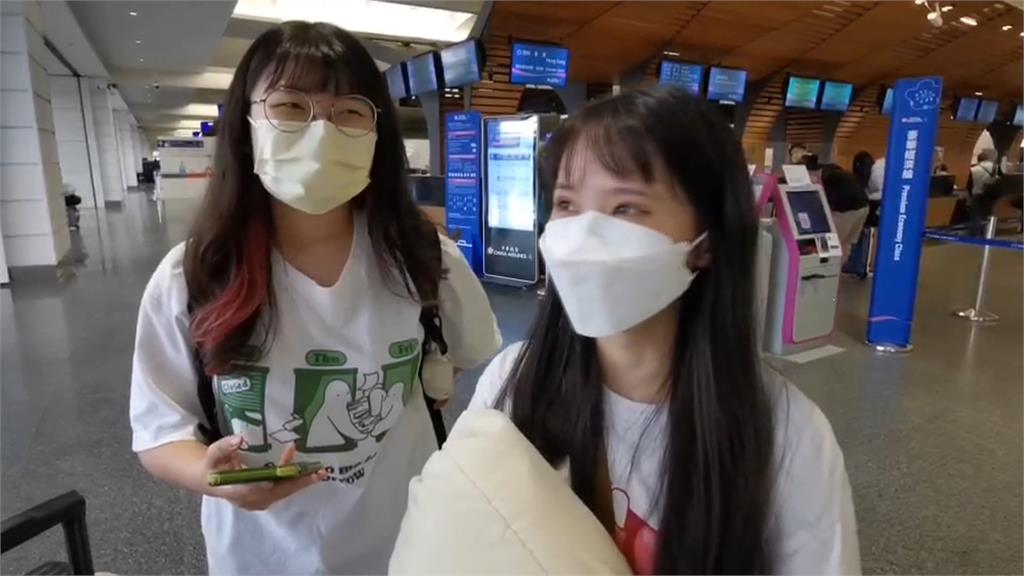 瘋出國！連假第2天桃機累計逾4萬人出境　日本羽田機場人潮塞爆