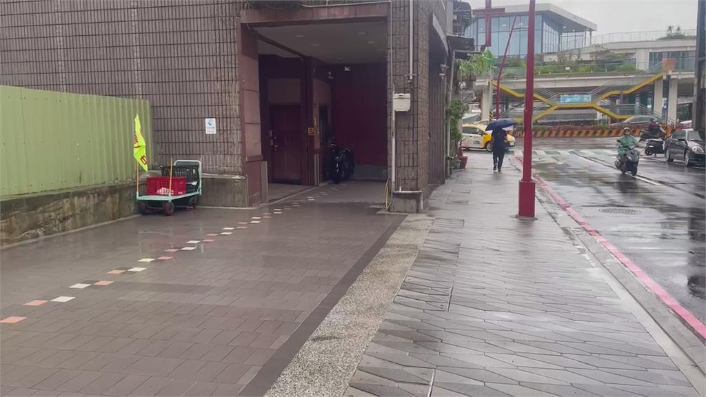 謝國樑2輛座車違停被拍　張之豪轟「知法犯法！」
