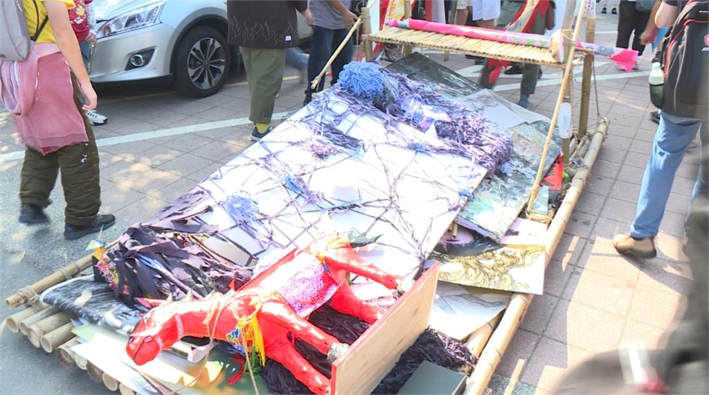 「燒法船」不只食衣住行...裝滿藝術品參與焚燒 提升好兄弟素養