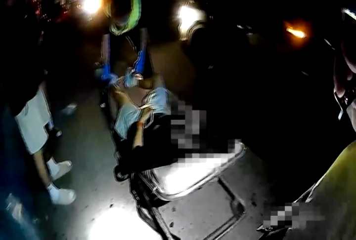 逼車用遠光燈閃5分鐘還打破車窗 男子回擊身分曝光了