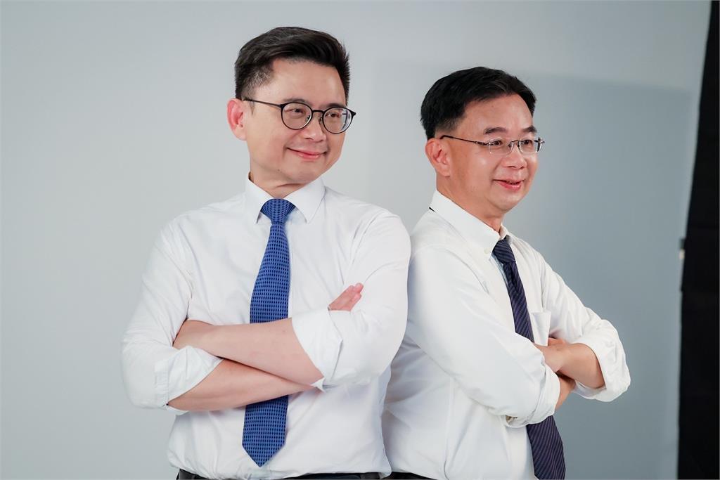 快新聞／高雄隊就定位！賴瑞隆與議員參選人形象照曝光　喊團結共同打拼