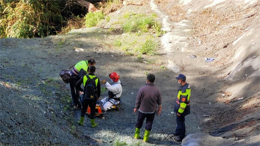 夜衝合歡山摔落20米深山谷　18歲男無照騎車「直升機吊掛送醫」