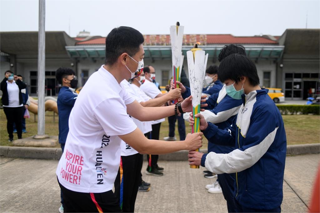 111花蓮全中運聖火傳遞 首日飛抵連江縣南竿