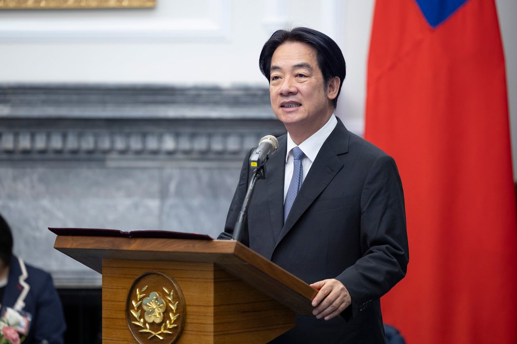 快新聞/上任半年!賴清德滿意度仍維持過半高檔 首次出訪獲65%民眾肯定