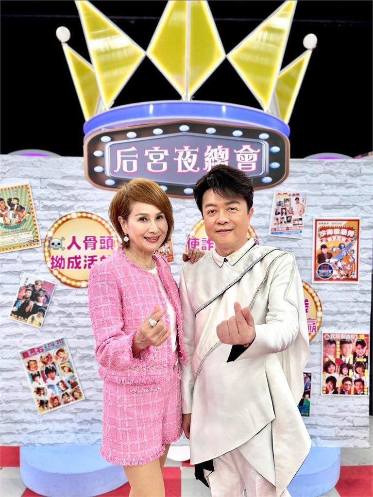 陳美鳳被爆秀場這1物「塞滿車」 向娃、鳳飛飛遭黑道西瓜刀追砍曝慘況