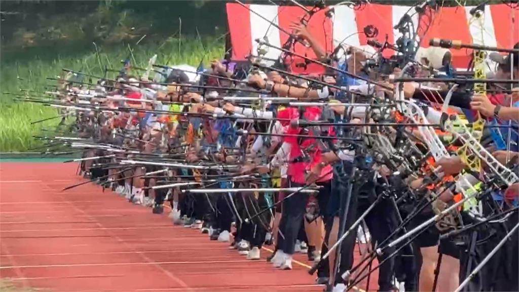 玉山射箭國手選拔賽　230多名青少年選手頂豔陽練習