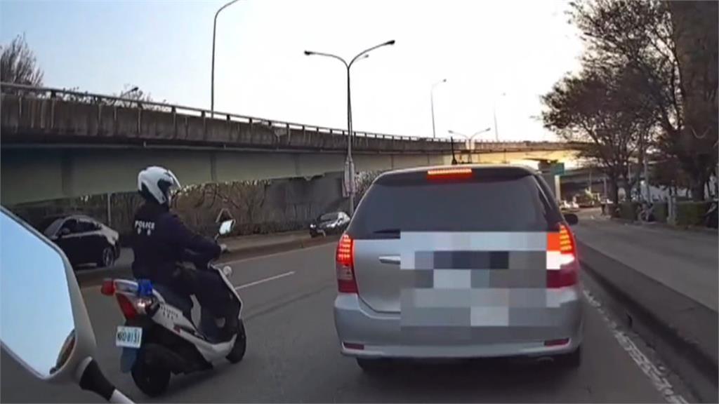 街頭警匪對峙? 失聯移工無照上路 沒打方向燈警攔查