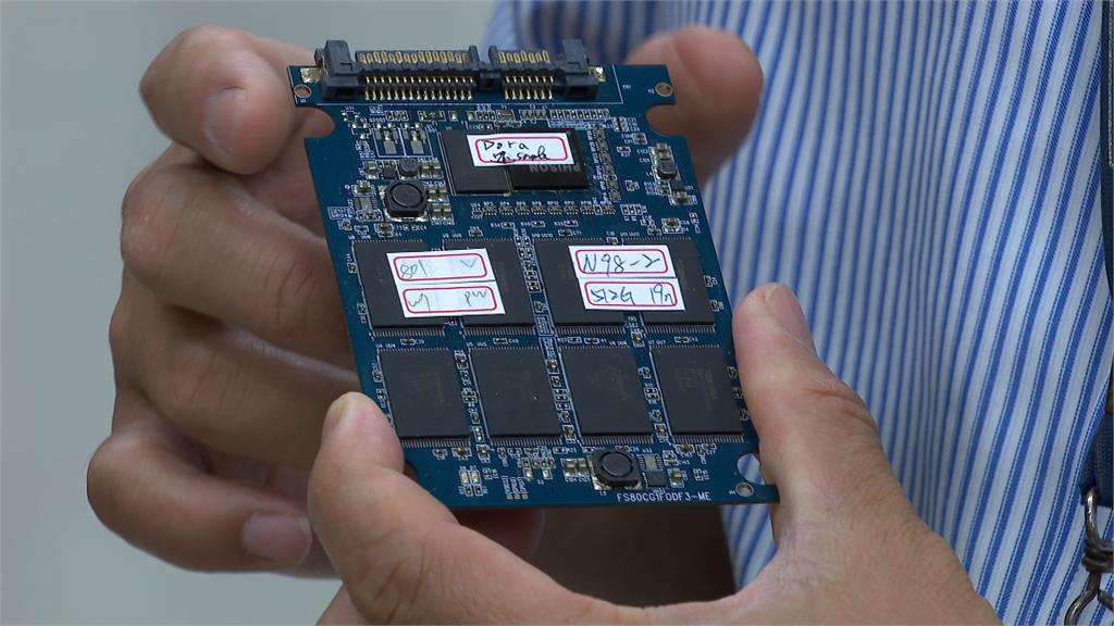 亞洲Z世代新創高峰會登場！　群聯電創辦人：DRAM大缺貨　減半供應