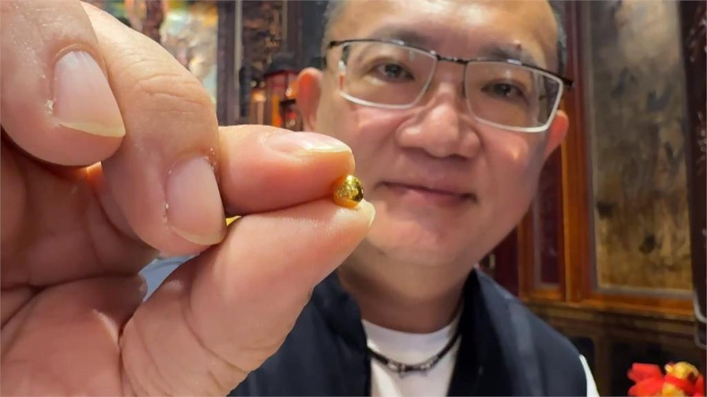 春節走廟拚好運!東石港口宮送金媽祖 朴子天公壇摸金豆