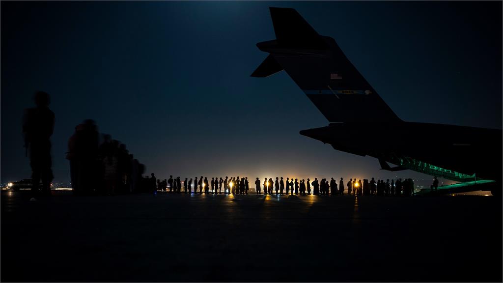 阿富汗孕婦C-17上緊急生產　女嬰以軍機呼號「Reach」命名