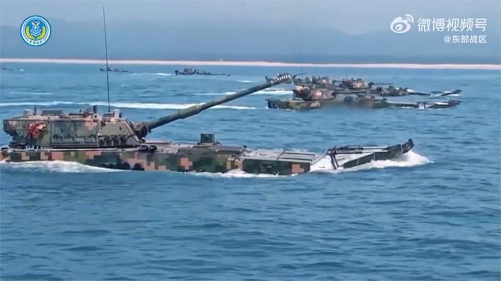 幫柯文哲出氣? 中軍演文宣戰釋出賴掐柯頸部動畫