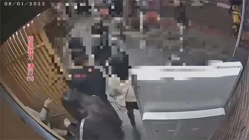 慶生打卡洩漏蹤跡!仇家持刀找上門 雙方當街上演全武行 下場曝光!