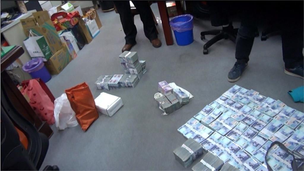 徐漢3人逃亡小組！女密友收押　男性友人被通緝也被逮