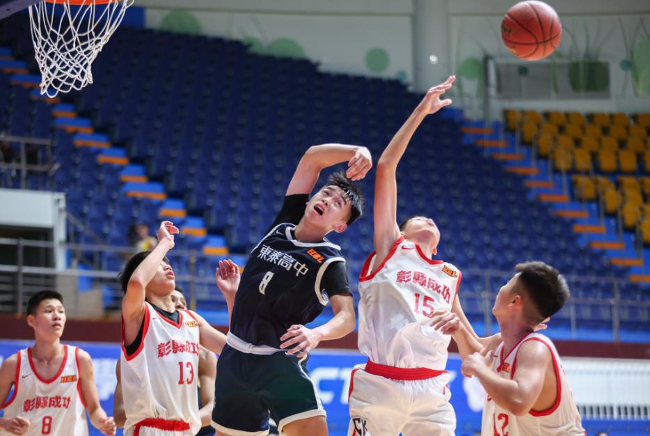 HBL(影)/東泰高中展上屆季軍實力 擊敗彰化成功高中分組2連勝挺進12強