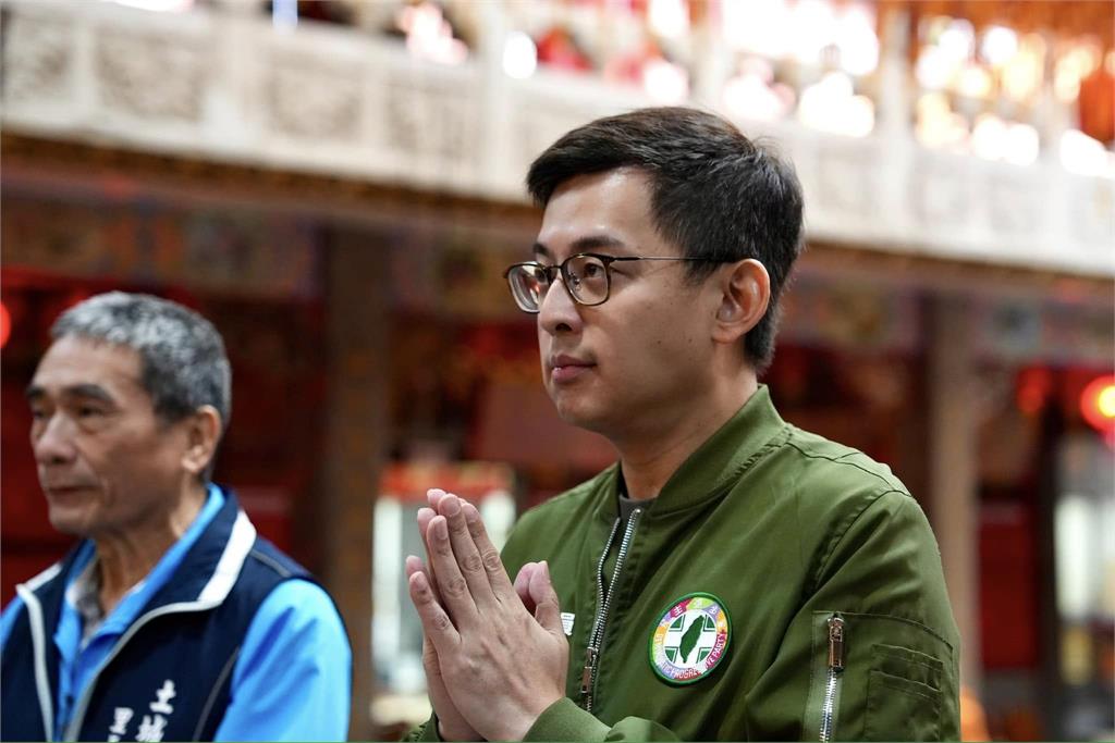 綠委闖立院!朱立倫、民眾黨發聲譴責 他開嗆「現在還有臉?」批:笑話中的笑話