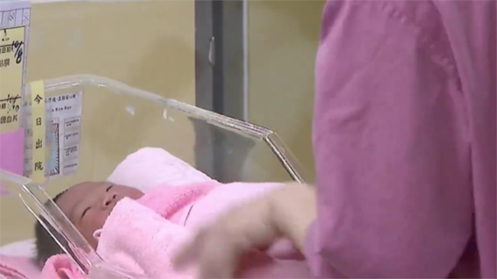 高雄出生率創新低「死亡數翻1倍」…「少子+高齡雙壓」市府祭出對策救婚育！