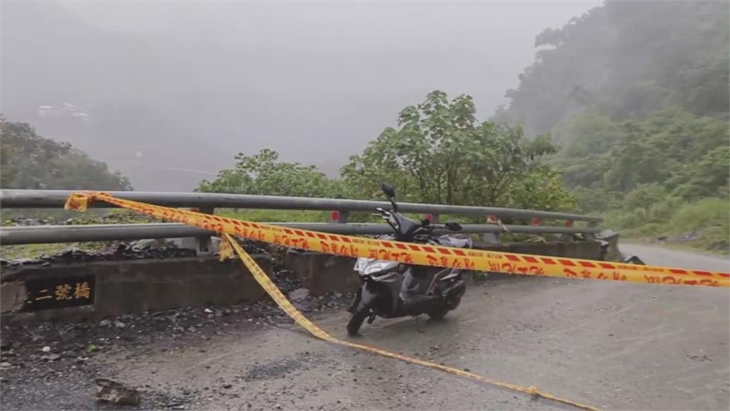 唯一聯外道路遭沖垮 霧台大武部落110人受困