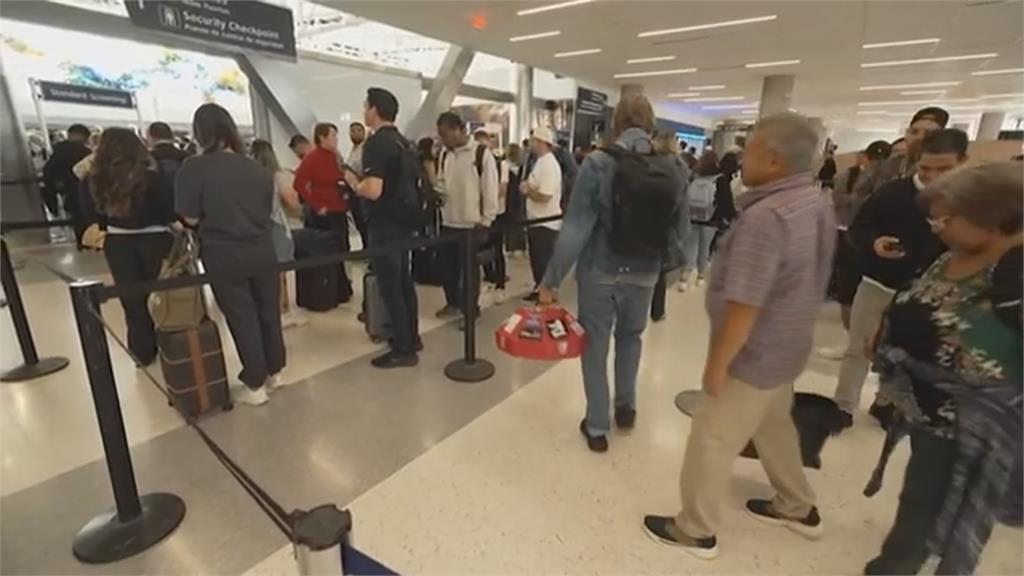 美機場安檢因預算凍結缺工　馬斯克喊「願意先發錢」