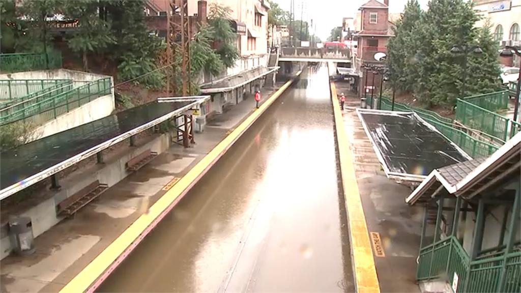 豪雨襲美東！紐約市宣布緊急狀態　中央車站淹水驚現噴泉