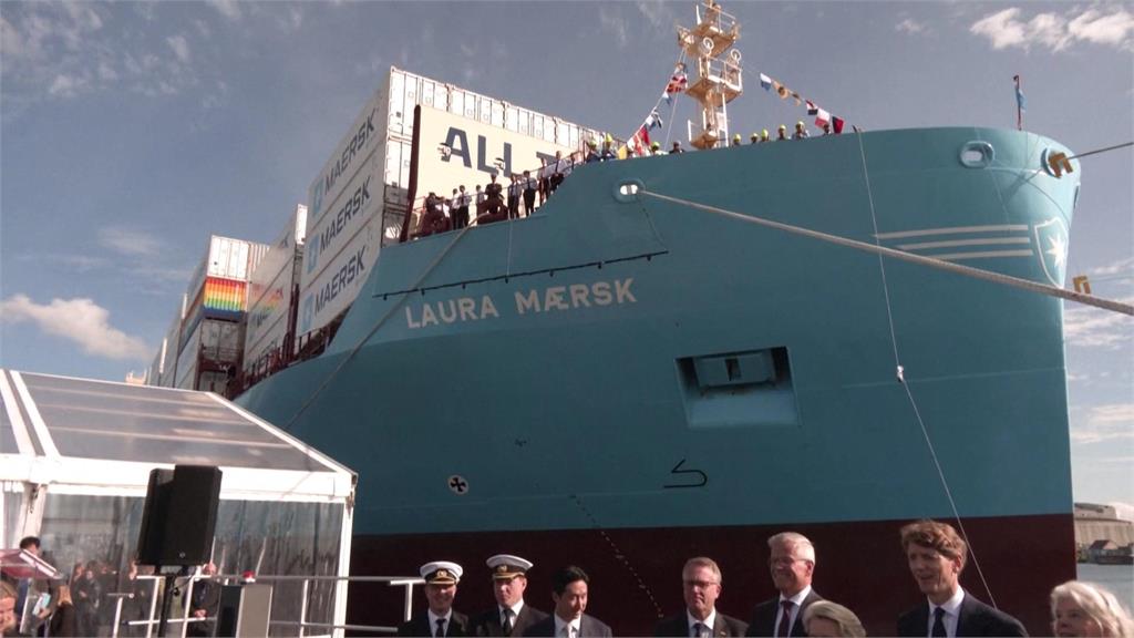 全球首艘燃燒甲醇「環保貨櫃船」　馮德萊恩親自命名