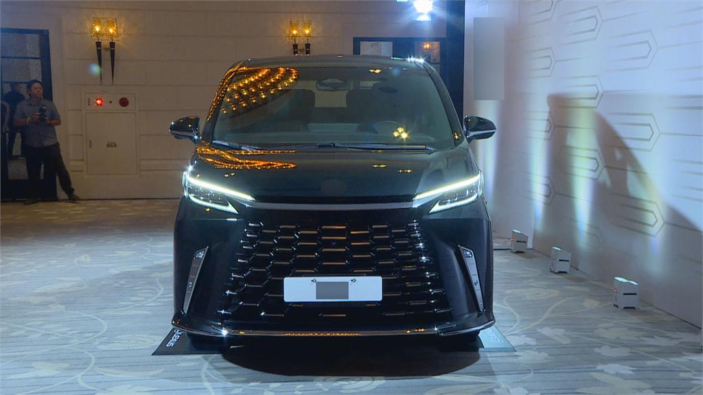 一掃晶片荒陰霾! 豪車品牌推新車迎報復性交車 甩缺車陰霾!LEXUS「陸地上頭等艙」 賓士「GLC Coupe跑旅」迎報復性交車