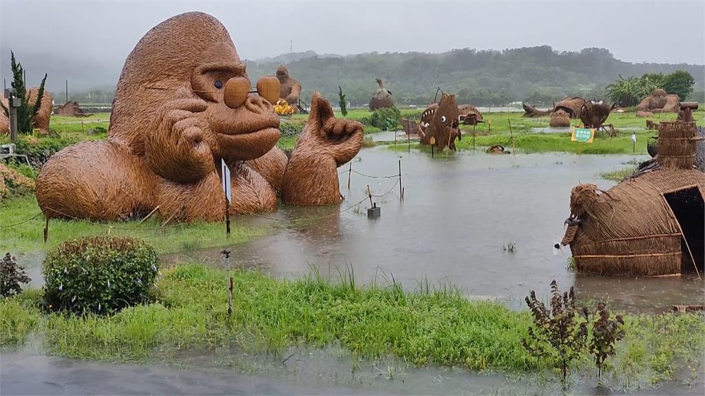 花蓮山區風雨大！　中橫坍方管制、卓溪清水部落道路斷