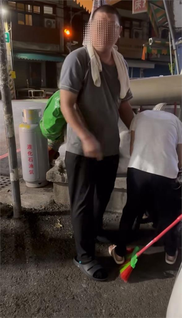 台中衰男騎車被狗咬!對飼主怒吼「走哪是我權利」遭嗆:牠怎麼咬你也是自由