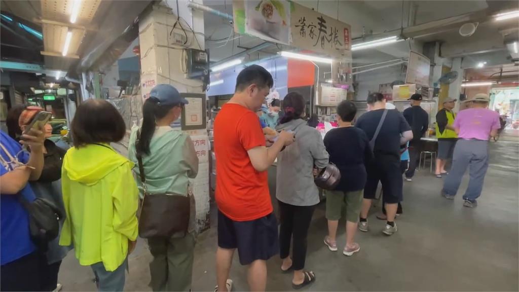 潤餅有南北之分　南部潤餅包入「油麵」增加飽足感