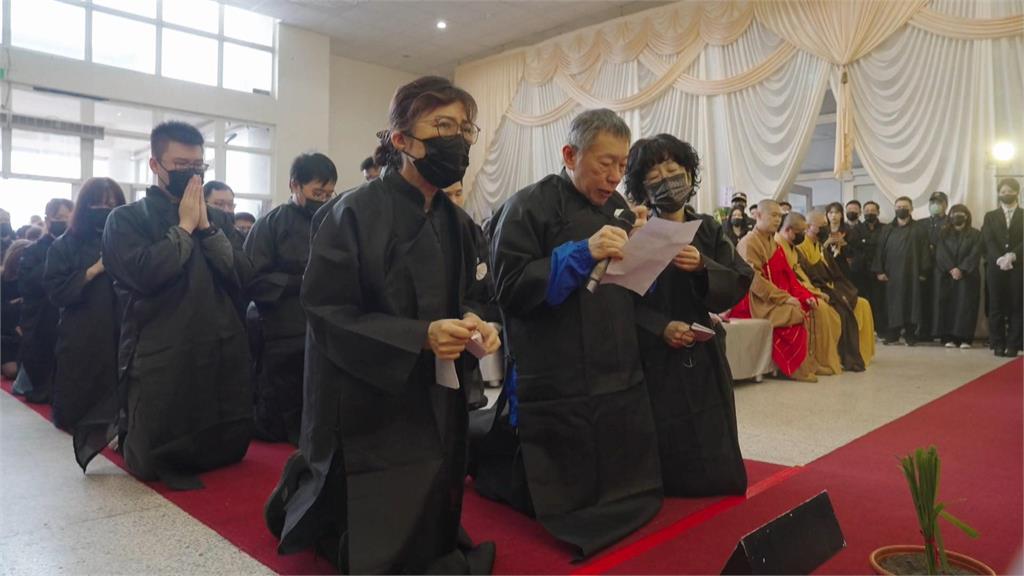 才被柯文哲怨：每天寫臉書讓我頭痛！陳佩琪反嗆「我偏要寫」：哭了好幾晚