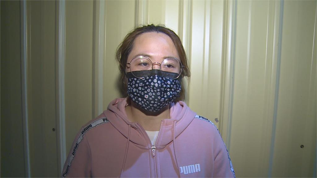 「大王椰子樹」枯枝掉落 電箱爆炸害校園大停電