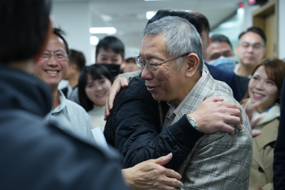 過去曾挺柯文哲！重症醫師表態「2026支持沈伯洋」這1原因成倒戈關鍵