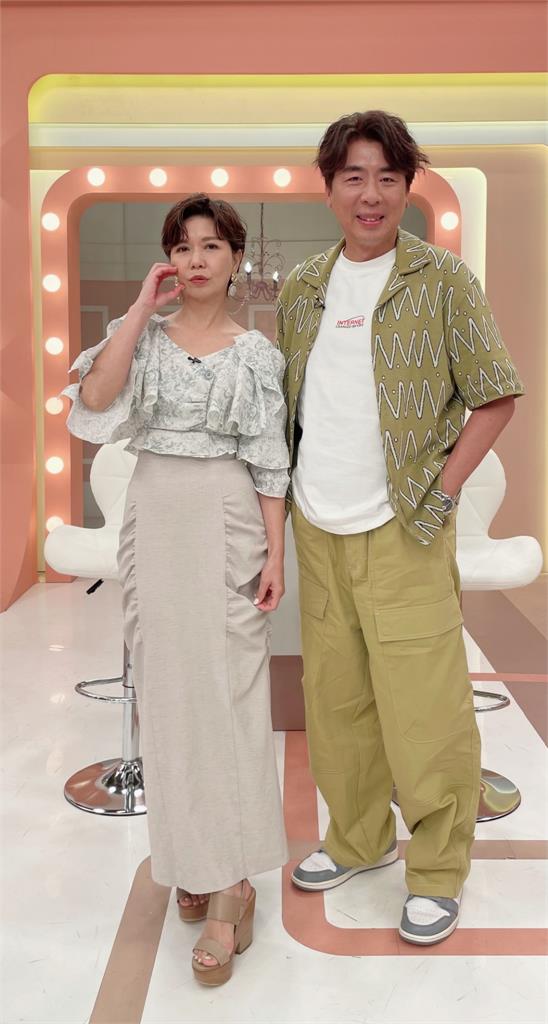 蔣偉文瘋迷英雄夢！婚禮主題「星際大戰」人物進場
