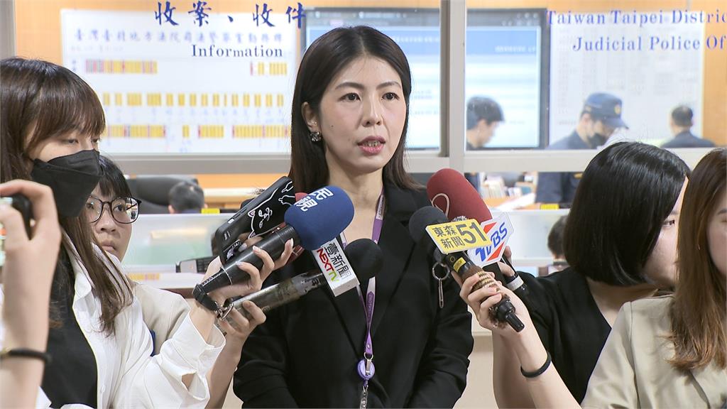 美女律師出庭「真面目鬆垮」全被攝!霸氣嗆「沒靠外貌闖天下」反擊3句KO酸民