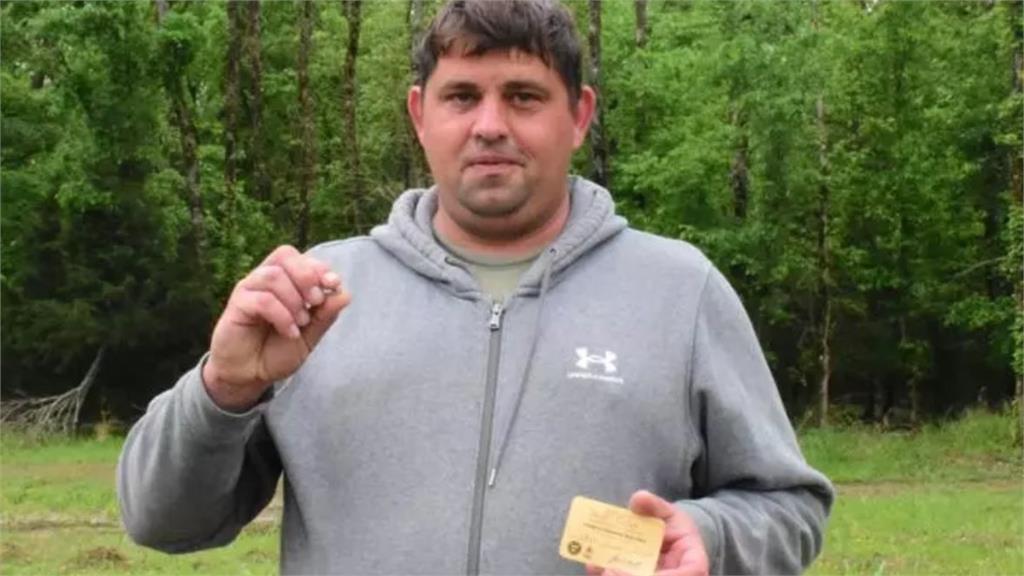 他隨手撿「糖果紙」驚覺是3.81克拉大鑽石！園方曝1關鍵因素：4月是…