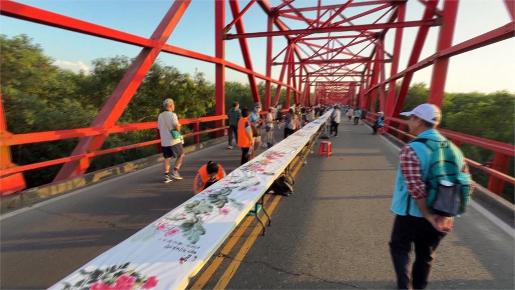 西螺大橋藝陣文化祭登場　雲林縣長張麗善現場揮毫