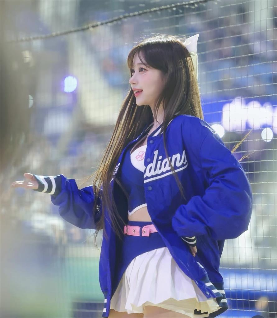 AI女神李珠珢震撼「1舉動」網喊戀愛了!釣李雅英、邊荷律「甜告白」