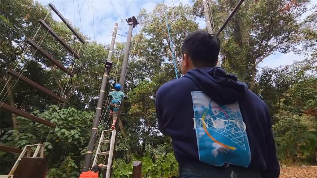 台版Alex搖籃！　彰化二水國中畢業門檻"攀岩15公尺登頂"