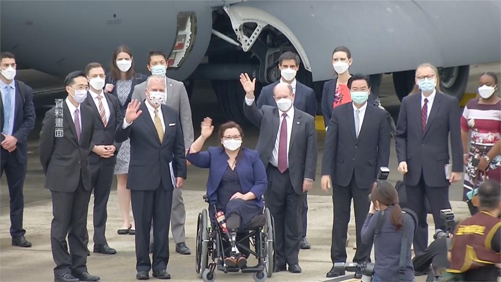 台灣淪陷恐致全球逾77兆經濟損失 美國聯邦參議員籲擬制裁嚇阻