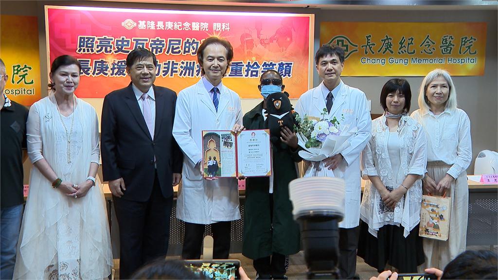 史瓦帝尼友邦15歲少年來台治眼疾 視力0.1順利恢復至0.7