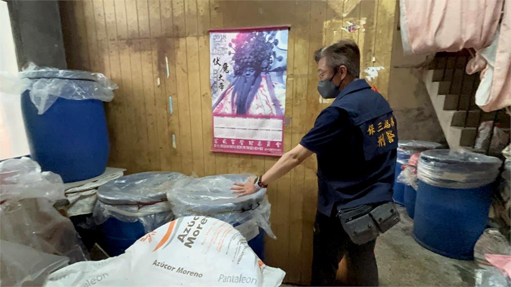 清明祭祖需求大！　警破「私釀米酒工廠」查扣逾3千公升