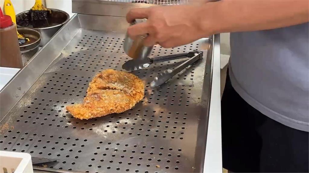 新竹祭品文「放颱風假發100份雞排」　店家證實：是真的