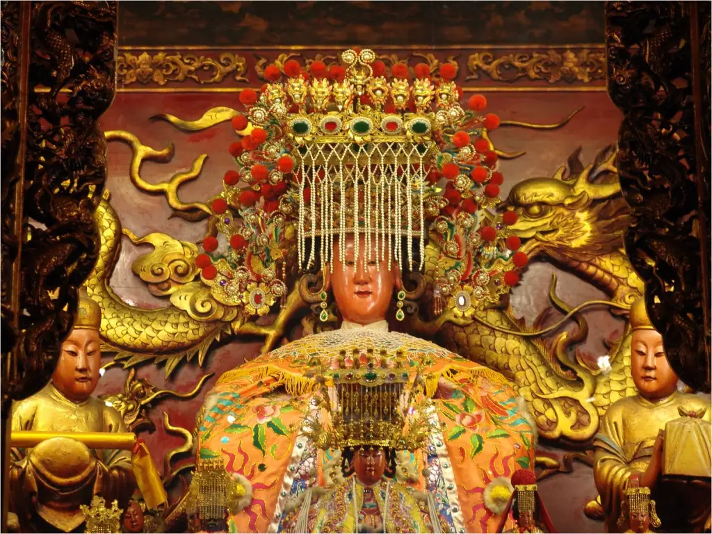 台灣廟世界／番界之神 ──跨族群與跨祖籍的臺灣民俗信仰