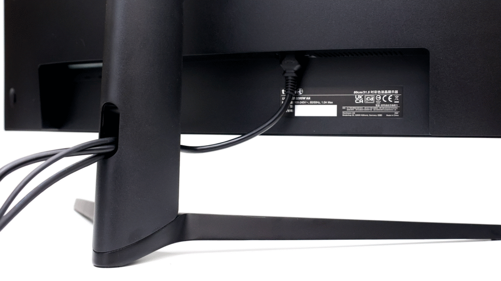 平價 2K 解析度 180Hz 曲面螢幕 terra 3285W HA，支架意外地出色