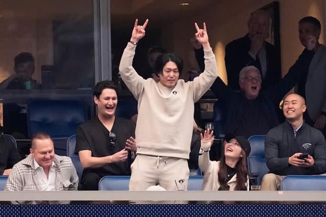 MLB/日版「與龍共舞」龍家俊是你?今井達也出動「直升機」東京上空求婚超浪漫