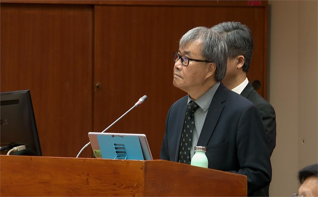 教育部長鄭英耀立院首秀 提醒青年參與公共事務「注意安全」