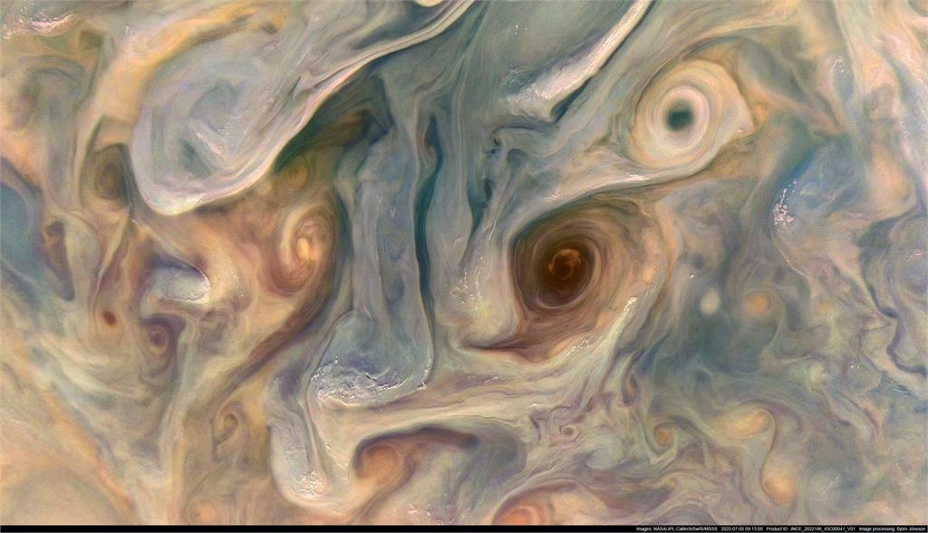 木星的不同樣貌曝光！NASA朱諾號公布「絕美照」如見證大師級油畫