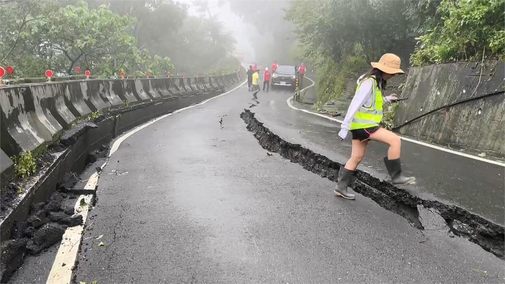 屏東三地門鄉德文村道路中斷多日　高樹鄉村落淹水