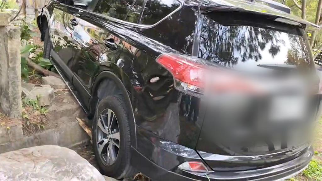 彰化百年佛門古廟圍牆遭衝撞　7旬駕駛稱：暈眩不適